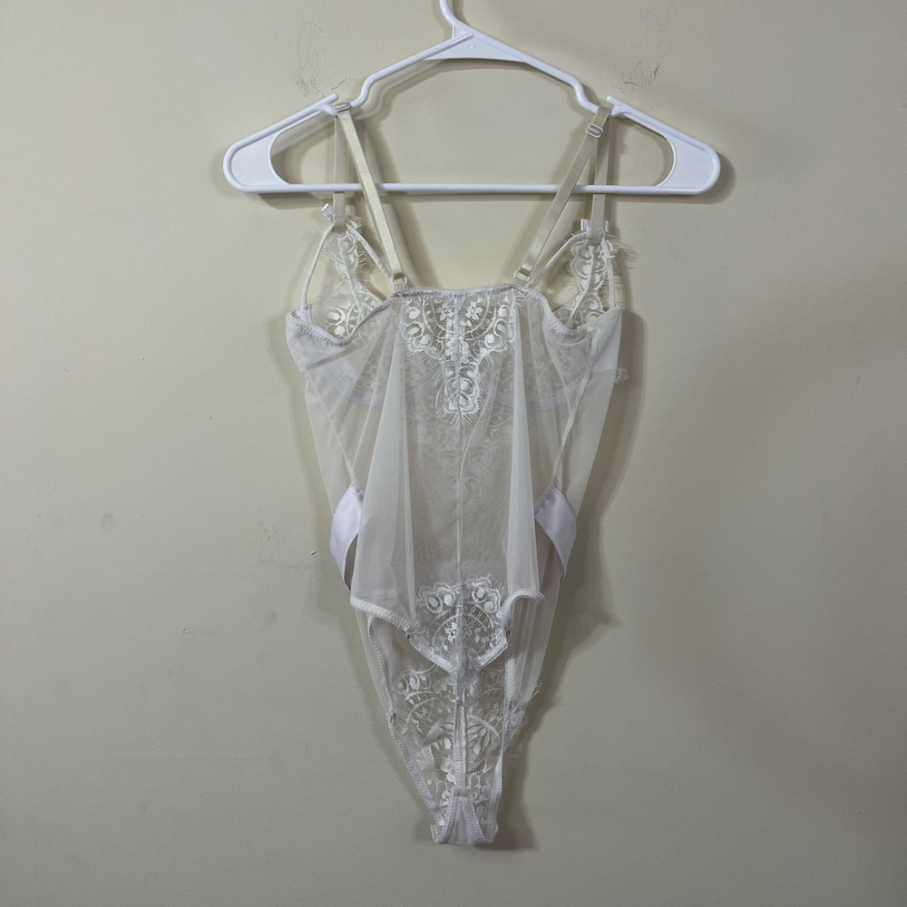 Fashion Nova White Lace See Through Corset Lingerie Bodysuit - Picture 8 of 11